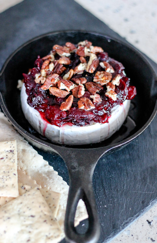 Cranberry Pecan Baked Brie | DIVERSE DINNERS