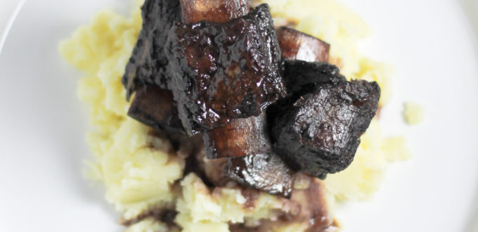 Red Wine Braised Short Ribs by Diverse Dinners